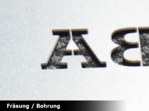 metall-visitenkarte-mit-logo-fraesung-online-bestellen